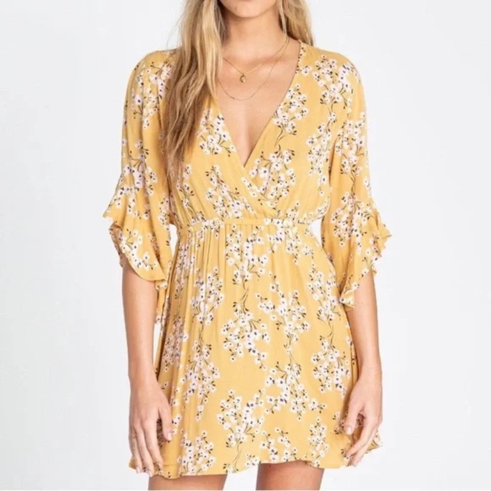 Billabong Bell Sleeve Yellow Floral Dress